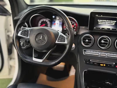 2019 Mercedes-Benz GLC 300 4MATIC | Pristine Condition | US Specs-7