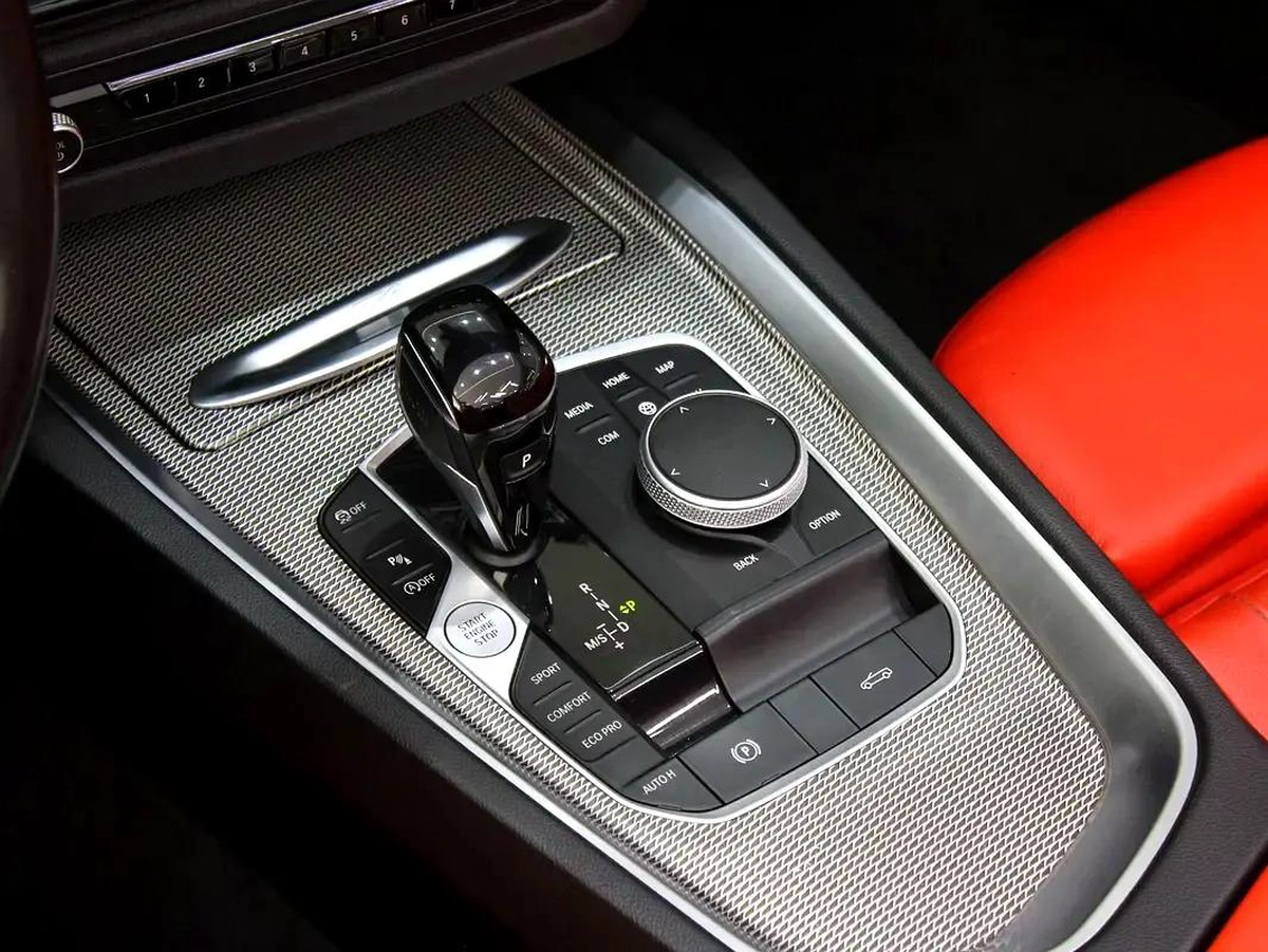 BMW Z4 2022 for 125,000.00 AED-11-11