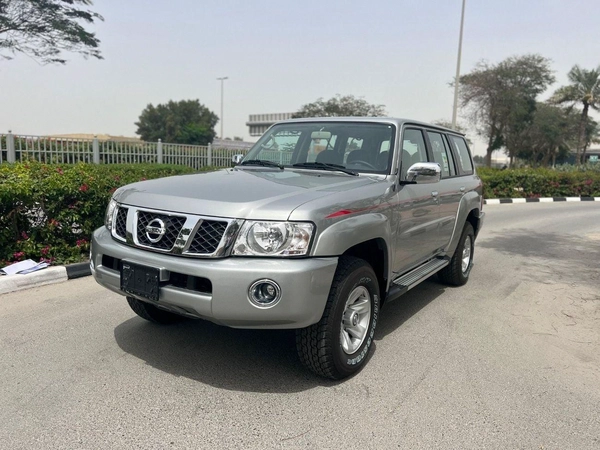 Nissan Patrol Safari 4.8L M/T