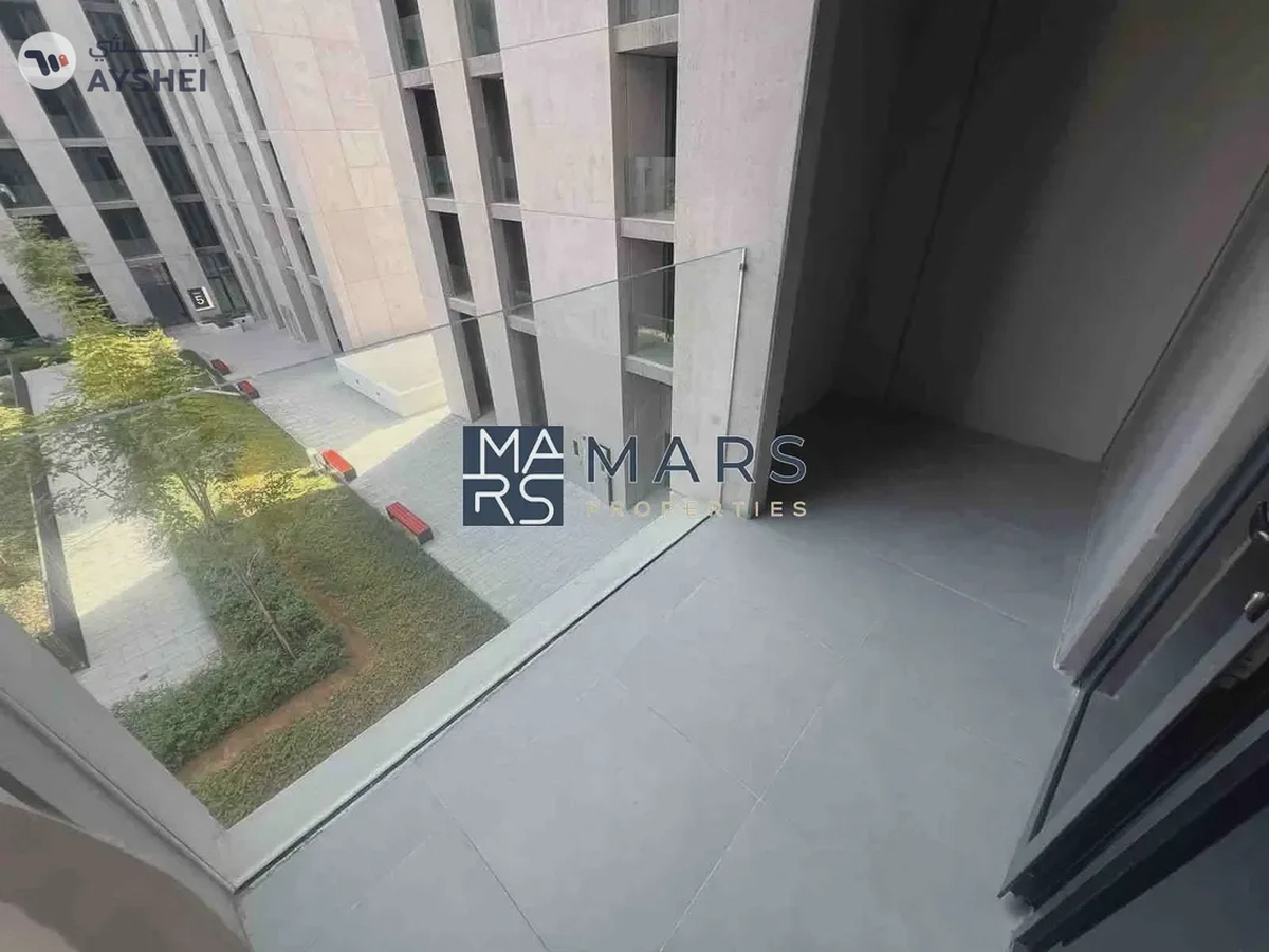 Luxury brand new studio available in tiraz building just in 35k-5-5
