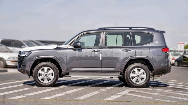 Toyota Land Cruiser GXR 4.0L PETROL