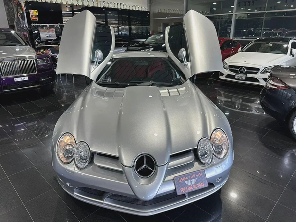 Mclaren SLR, new tires
