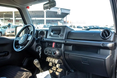 Suzuki Jimny GL 1.5L (3-Doors)-4