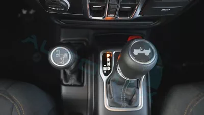 2025 JEEP WRANGLER UNLIMITED SPORT S I4 GCC 0Km With 3 Years Or 60K Km Warranty At Official Dealer-12