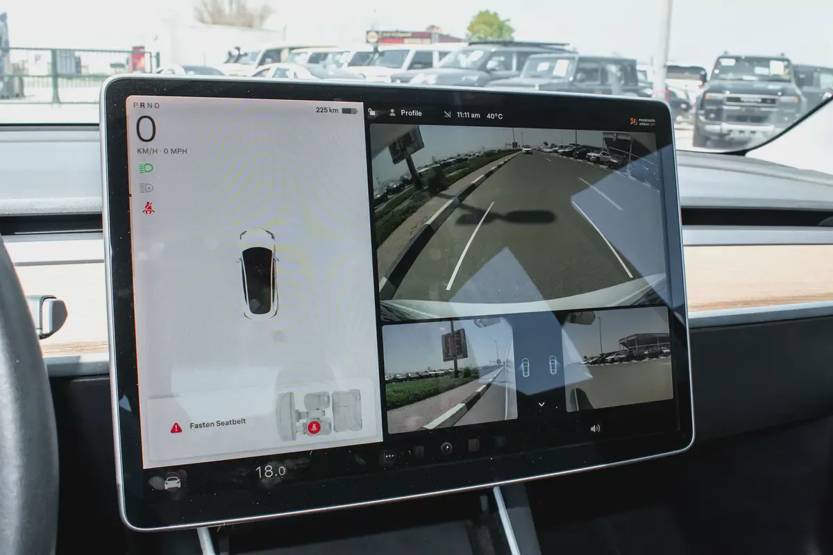 2020 - TESLA MODEL 3 STANDARD -  AMERICAN SPECS - ONLY 61,000 KM-12-12