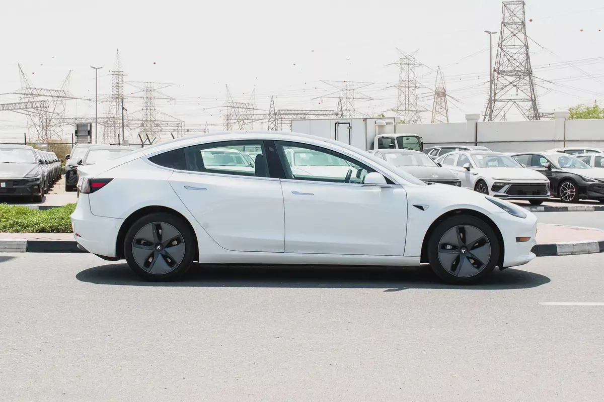 2020 - TESLA MODEL 3 STANDARD -  AMERICAN SPECS - ONLY 61,000 KM-3-3
