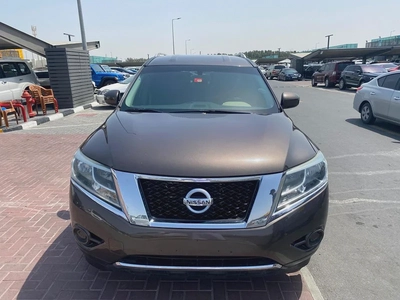 Nissan pathfinder 2016 brown color GCC calen car-0