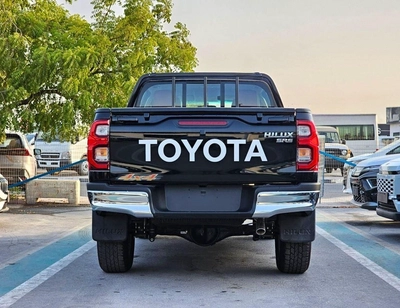 Toyota Hilux SR5 WIDE BODY DOUBLE CABIN || FULL OPTION  | PUSH START| WITHOUT DIFF-LOCK | PETROL M/T 2.7L V4 4WD-5