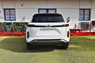 1600 EMI ON 0% DOWNPAYMENT AVAILABLE ON CASH OR BANK FINANCE 2024 TOYOTA URBAN CRUISER-7