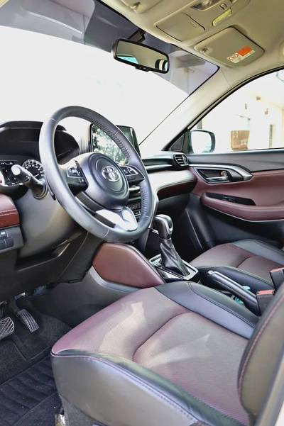 1600 EMI ON 0% DOWNPAYMENT AVAILABLE ON CASH OR BANK FINANCE 2024 TOYOTA URBAN CRUISER-15