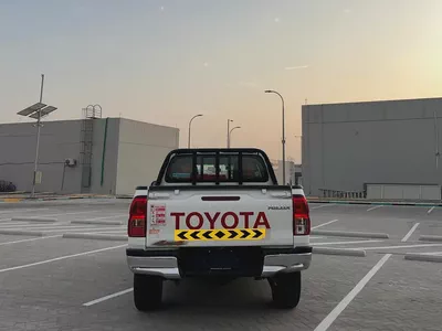 Toyota Hilux Double Cab DLS 2025 GCC Specs - Brand New-16
