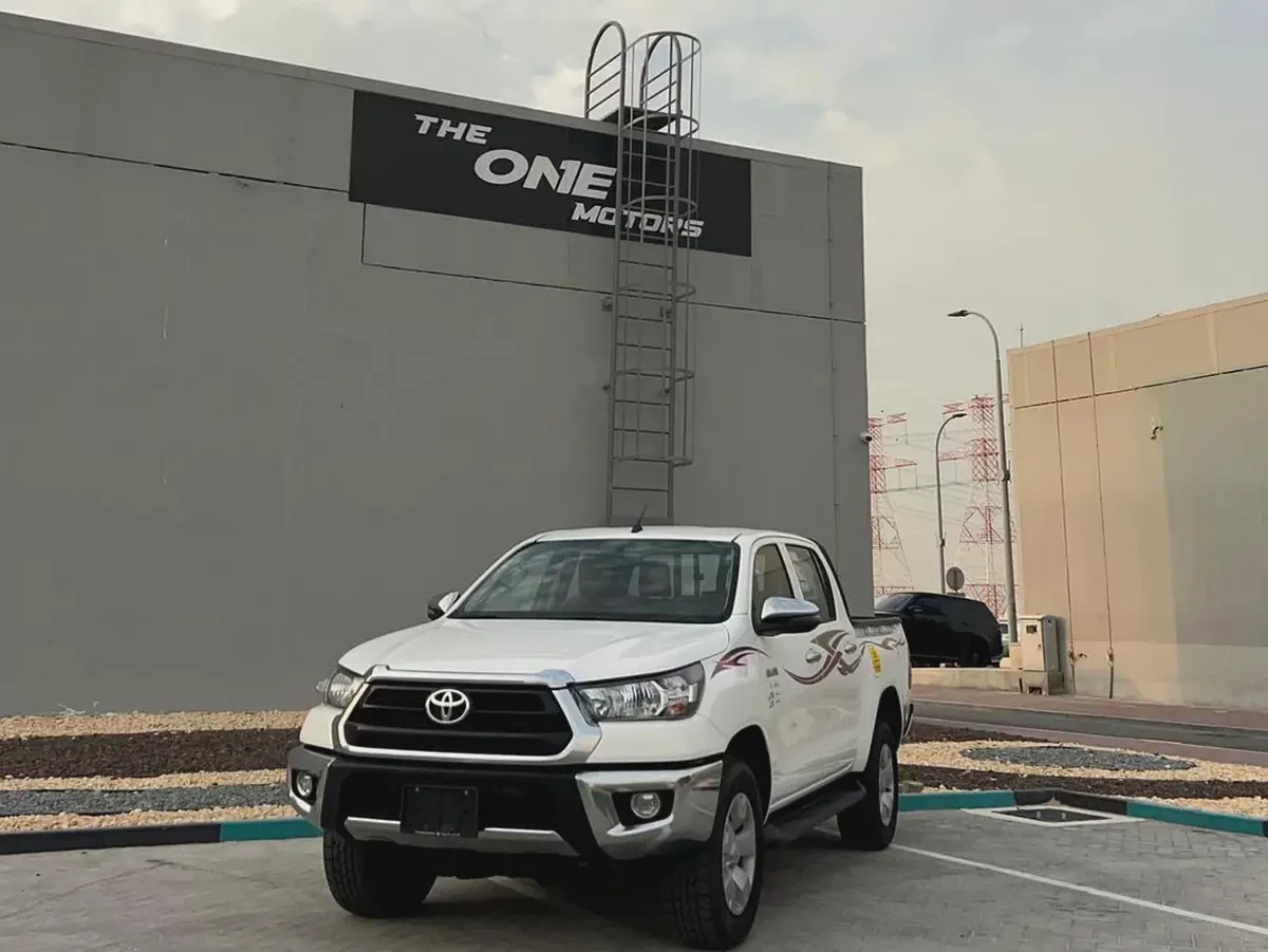 Toyota Hilux Double Cab DLS 2025 GCC Specs - Brand New-3-3