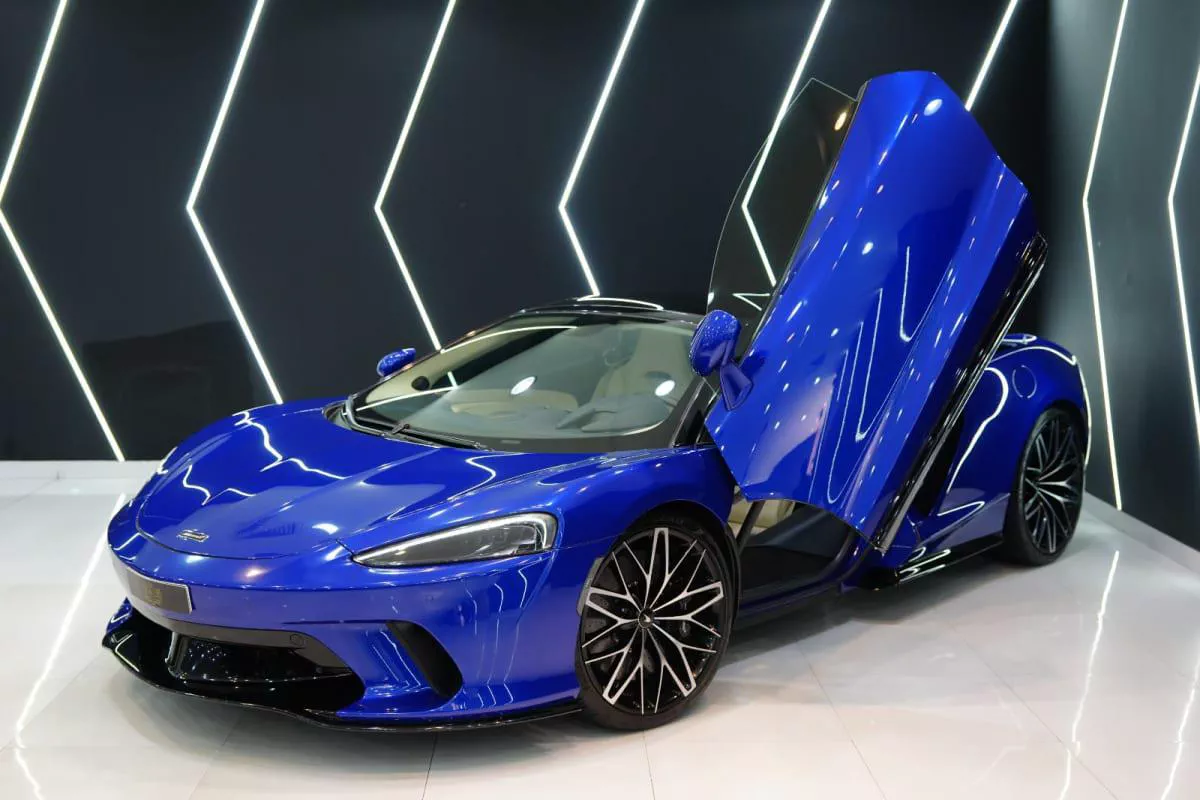 McLaren GT-15-15