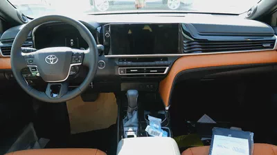 Toyota Camry 2025 Lumiere HYBRID GCC Spec-19