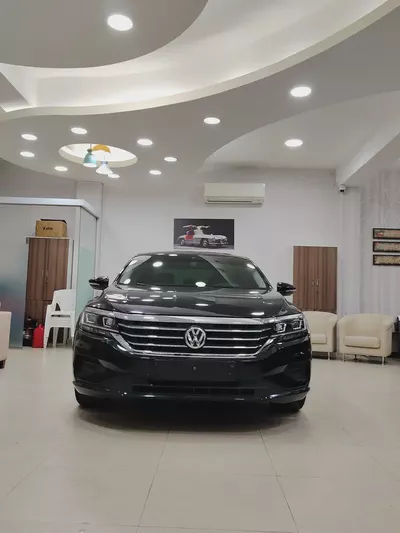 Volkswagen Passat SEL 2020 GCC Specs - Full Option-1