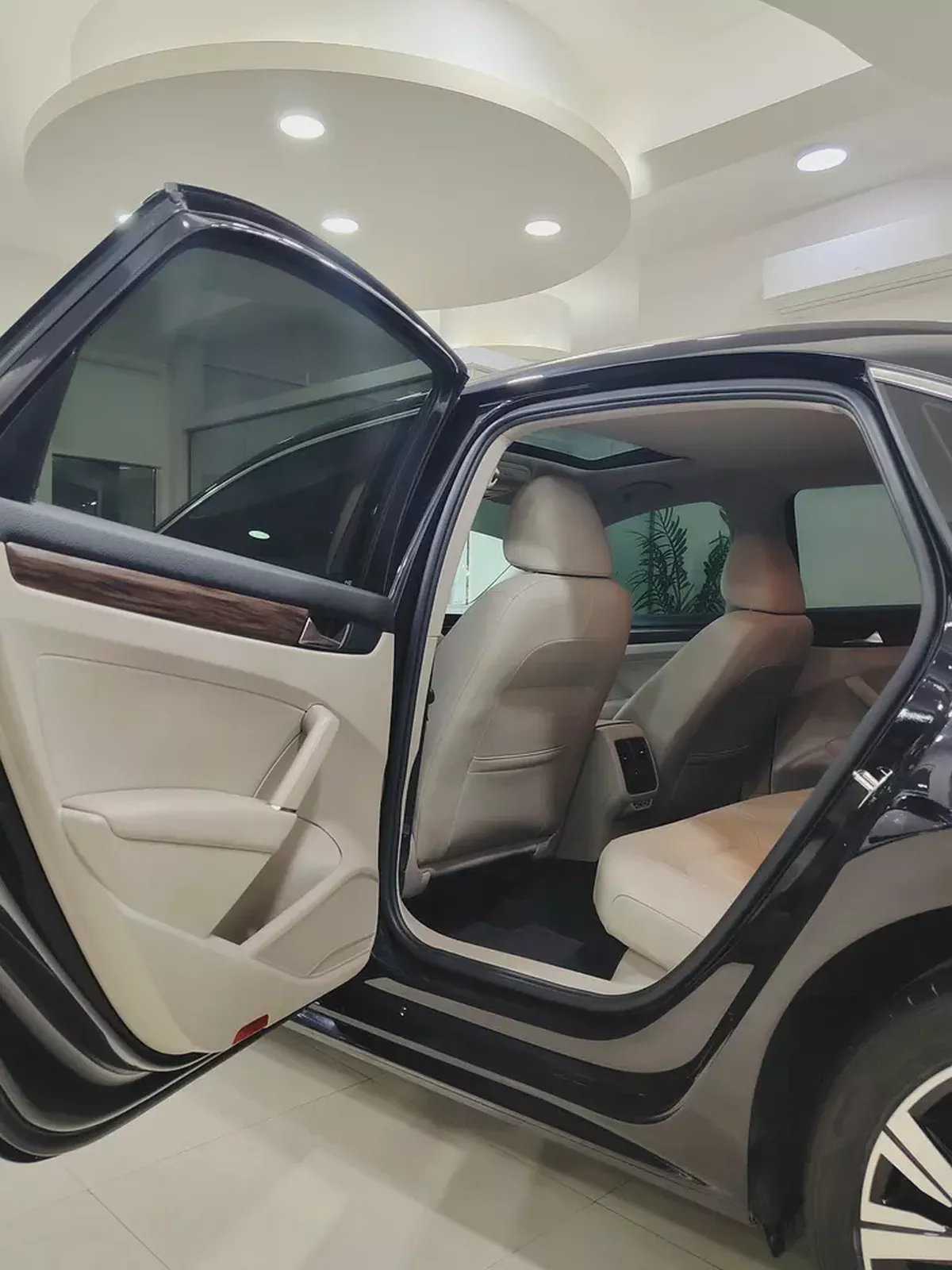 Volkswagen Passat SEL 2020 GCC Specs - Full Option-9-9