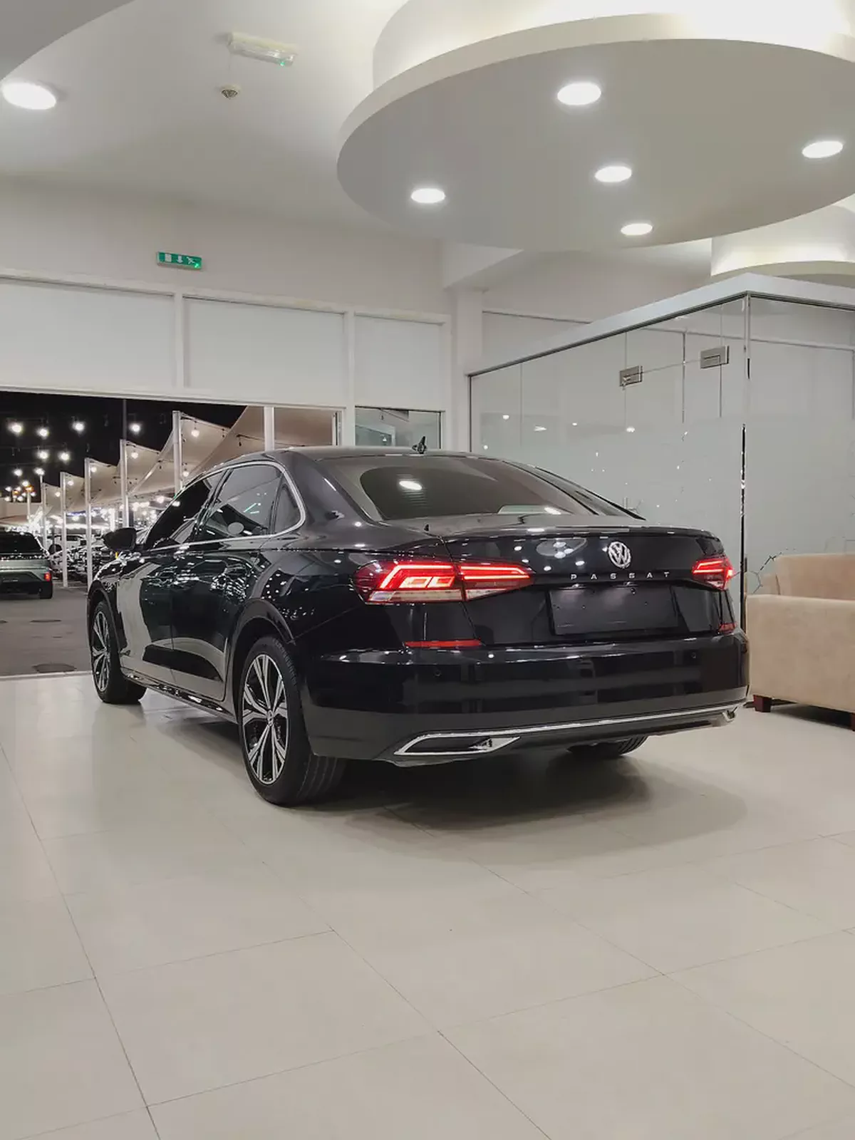 Volkswagen Passat SEL 2020 GCC Specs - Full Option-3-3