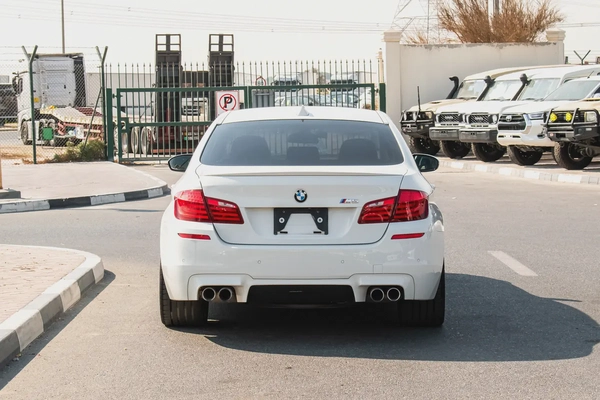 2012 - BMW M5 - IMMACULATE CONDITION - ONLY 82,000 KM DONE