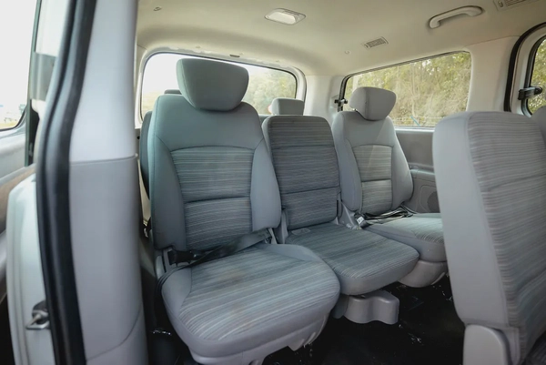 Hyundai H1 | 12-Seater | Automatic | GCC Specs | Ref#H98517