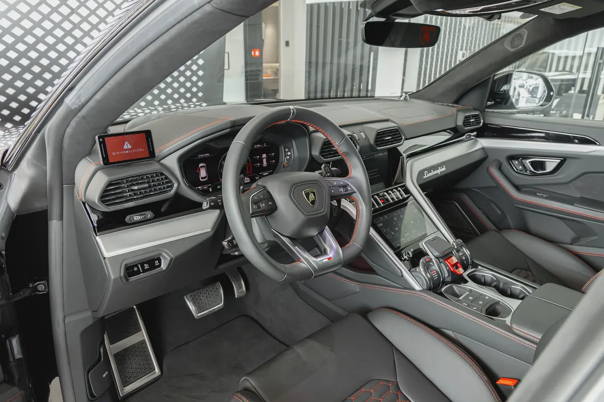 Lamborghini Urus S | V8 4.0L | Twin Turbo | AWD | 2024 | Japanese Specs |-9-9