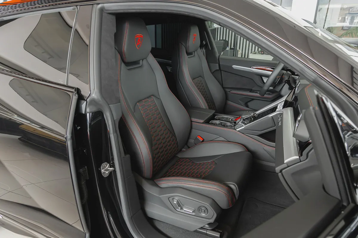 Lamborghini Urus S | V8 4.0L | Twin Turbo | AWD | 2024 | Japanese Specs |-15-15