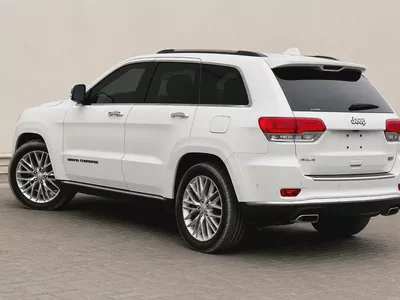 AED 1,338 | Jeep Grand Cherokee Summit | 5.7L HEMI V8 2018 | GCC Specs |-6