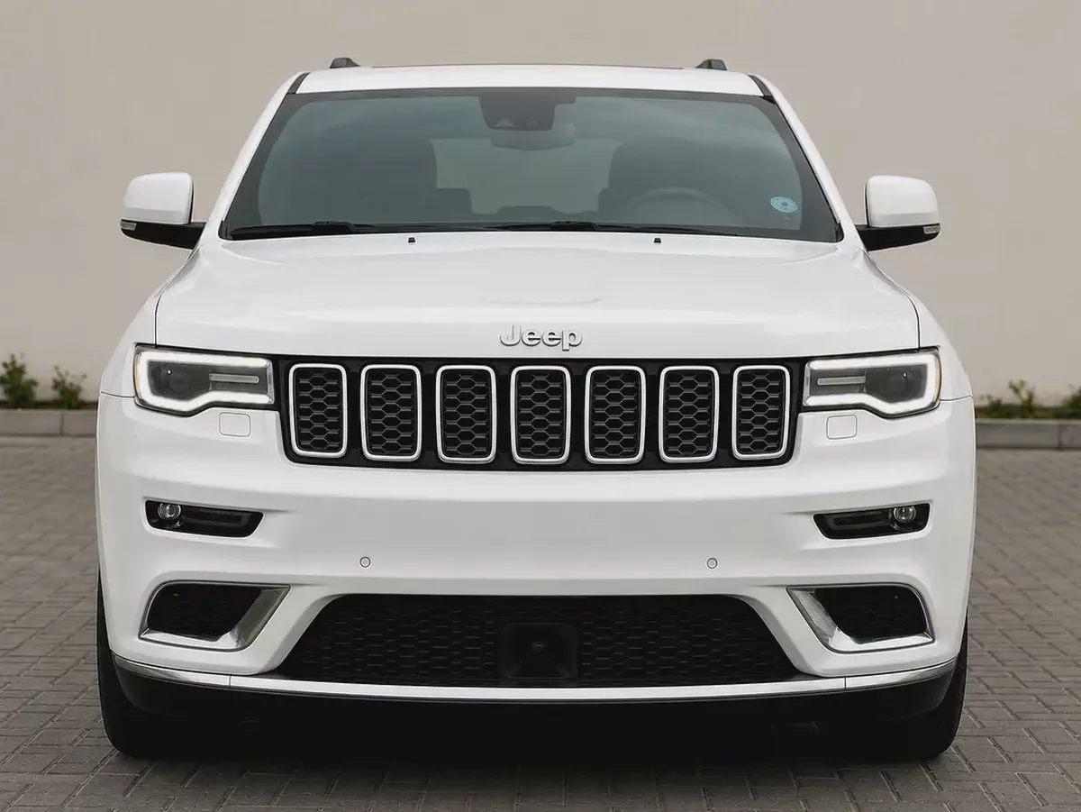 AED 1,338 | Jeep Grand Cherokee Summit | 5.7L HEMI V8 2018 | GCC Specs |-12-12