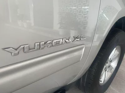 GMC Yukon SLT XL 5.3L-8CYL SUNROOF EXCELLENT CONDITION-16