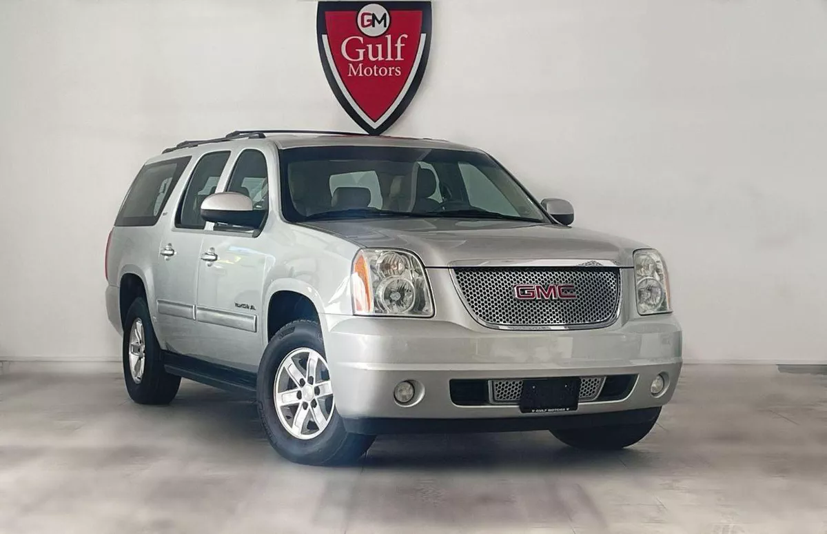 GMC Yukon SLT XL 5.3L-8CYL SUNROOF EXCELLENT CONDITION