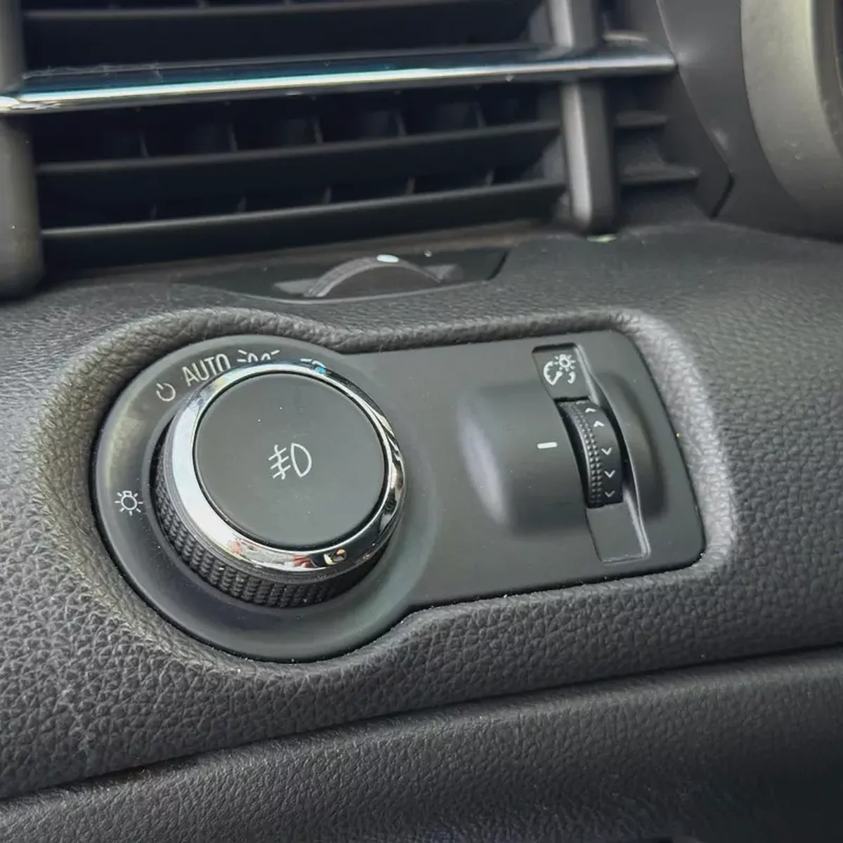 Chevrolet Malibu 2012 No Accident Korean Specs Full Option-7-7