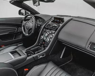 ASTON MARTIN DB9 GT - 2019 - CONVERTIBLE SOFT TOP - EXCELLENT CONDITION-7