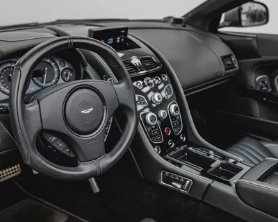 ASTON MARTIN DB9 GT - 2019 - CONVERTIBLE SOFT TOP - EXCELLENT CONDITION-8