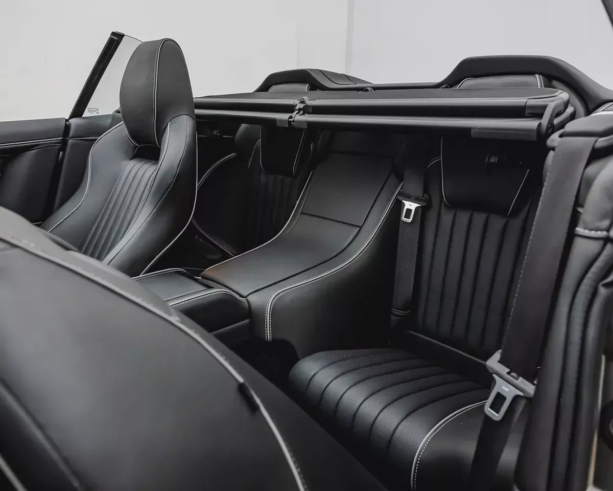 ASTON MARTIN DB9 GT - 2019 - CONVERTIBLE SOFT TOP - EXCELLENT CONDITION-16-16