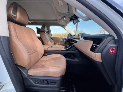 Infiniti QX80 Sensory 3.5L-8