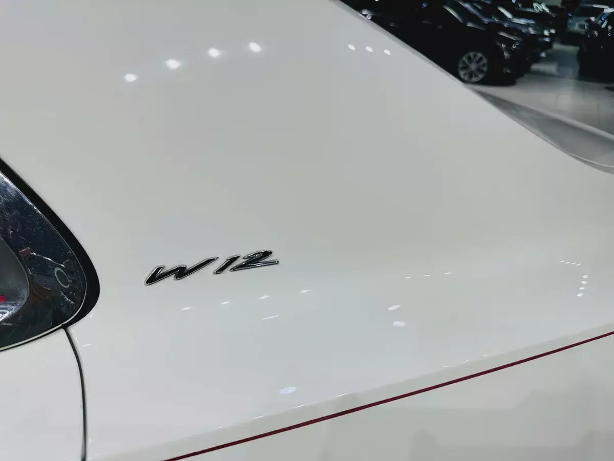 Bentley Flying Spur W12 First Edition 2014 GCC Specs-5-5