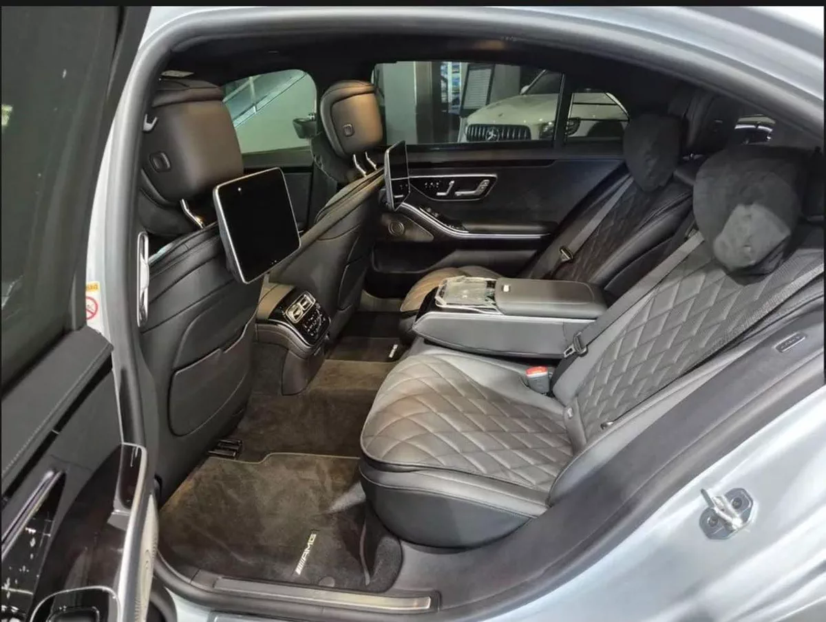 Mercedes Benz S500 4MATIC L-10-0
