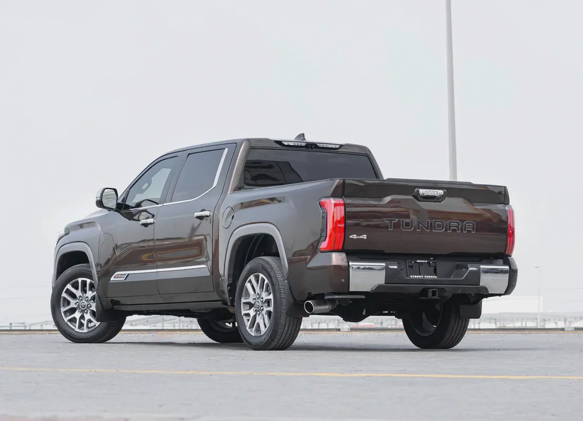 TOYOTA TUNDRA CREWMAX PLATINUM 2024-2-2
