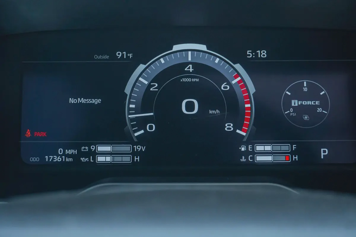 TOYOTA TUNDRA CREWMAX PLATINUM 2024-16-16