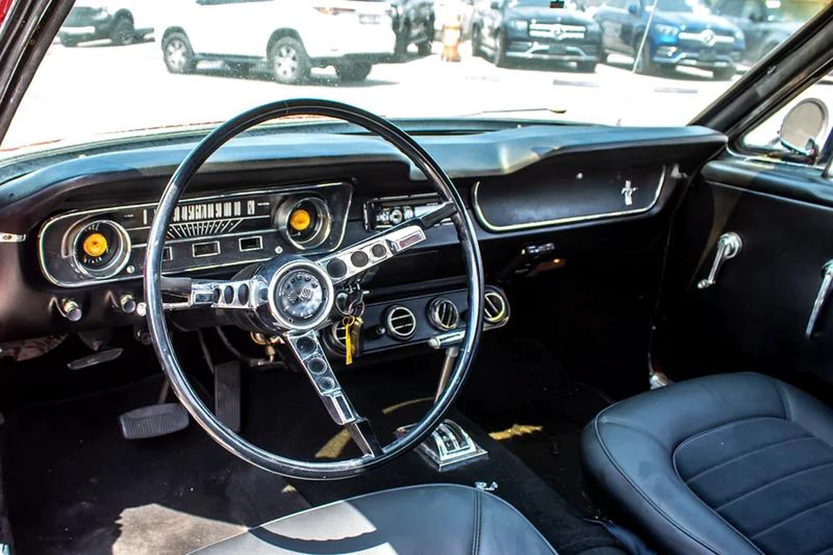 CLASSIC - 1965 - Ford Mustang (289) - JAPAN IMPORT -LOW MILEAGE-5-5