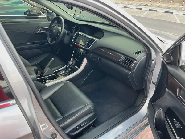 Honda Accord Clarity Hybrid