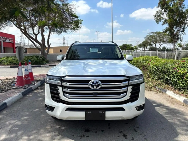 2026 Toyota Land Cruiser GXR - GCC Specs - Brand New!