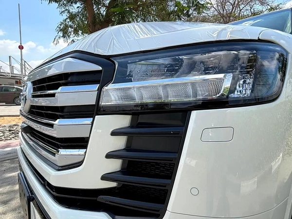 2026 Toyota Land Cruiser GXR - GCC Specs - Brand New!