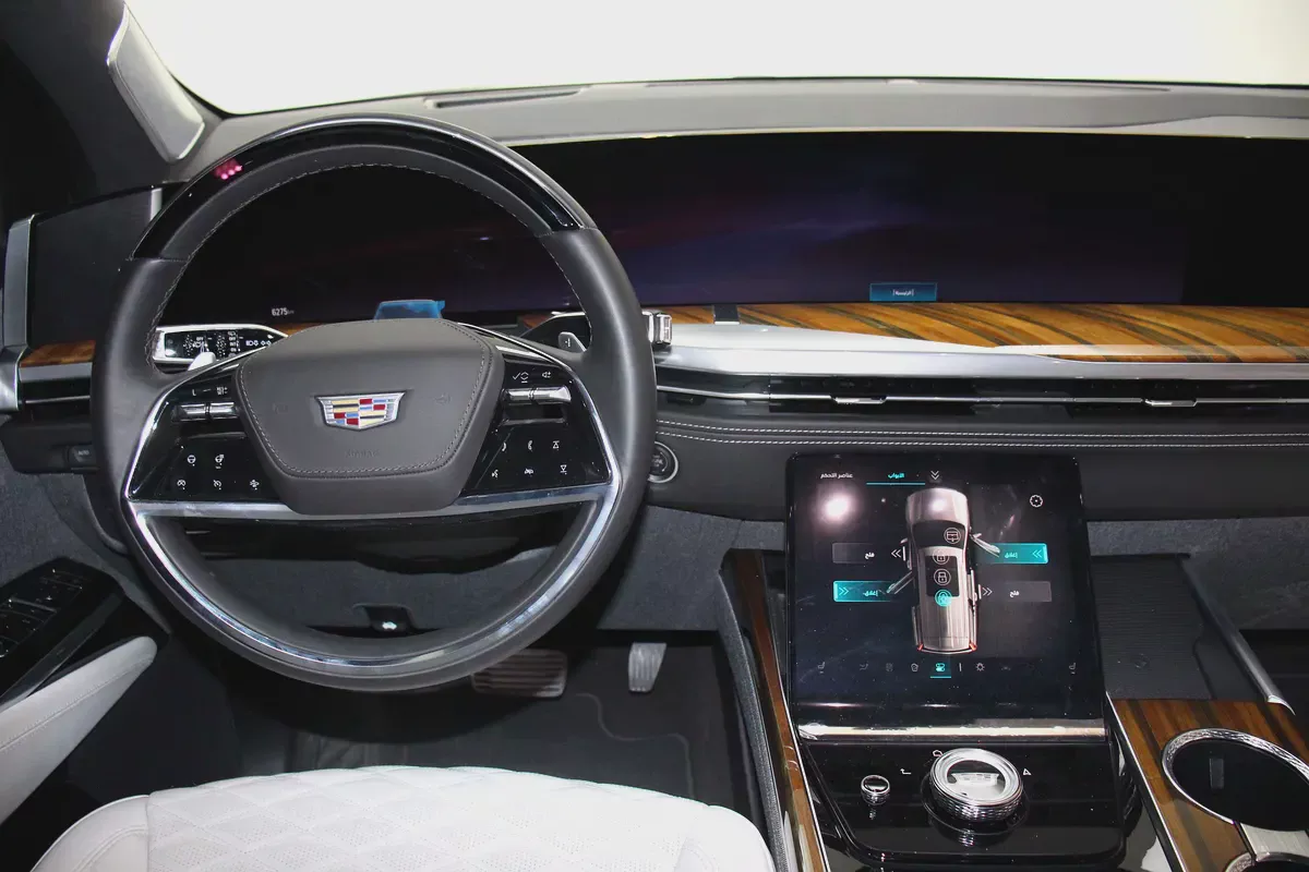 2025 Cadillac Escalade Sport Platinum | GCC Specs-6-6