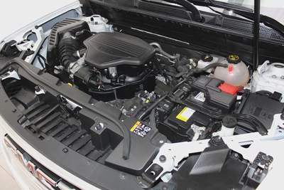 2023 GMC Acadia SLE - GCC Specs - Like New!-6