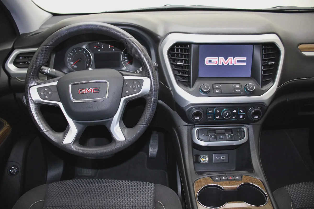 2023 GMC Acadia SLE - GCC Specs - Like New!-7-7