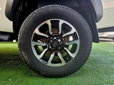 Toyota Hilux GLS PATROL/ AUTO GEAR/ WIDE BODY / AUTO WINDOWS / FULL OPTION-5