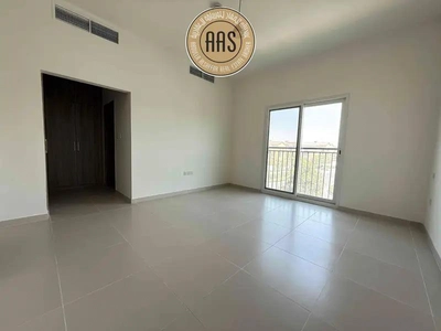 Hot Offer ! 4Bedroom Townhouse Villa Available For Rent in Vill-6