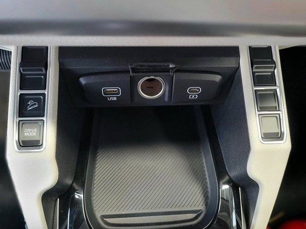 KIA CARENS 1.5L 7-SEATS MODEL 2025 GCC SPECS