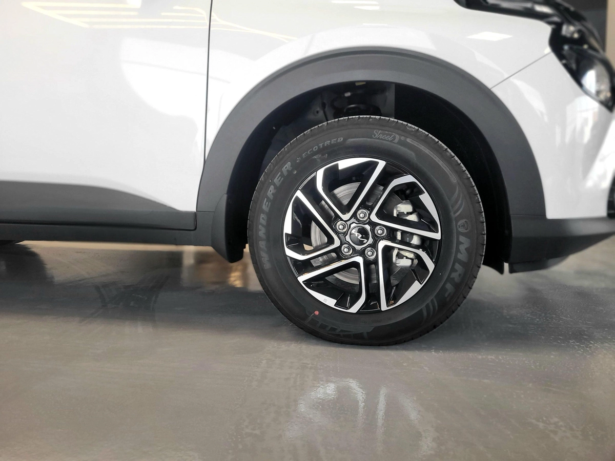 KIA CARENS 1.5L 7-SEATS MODEL 2025 GCC SPECS-21-21
