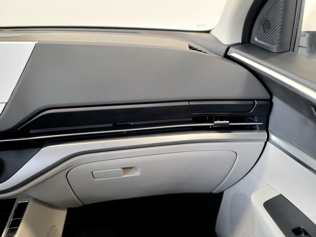 KIA CARENS 1.5L 7-SEATS MODEL 2025 GCC SPECS-11-11